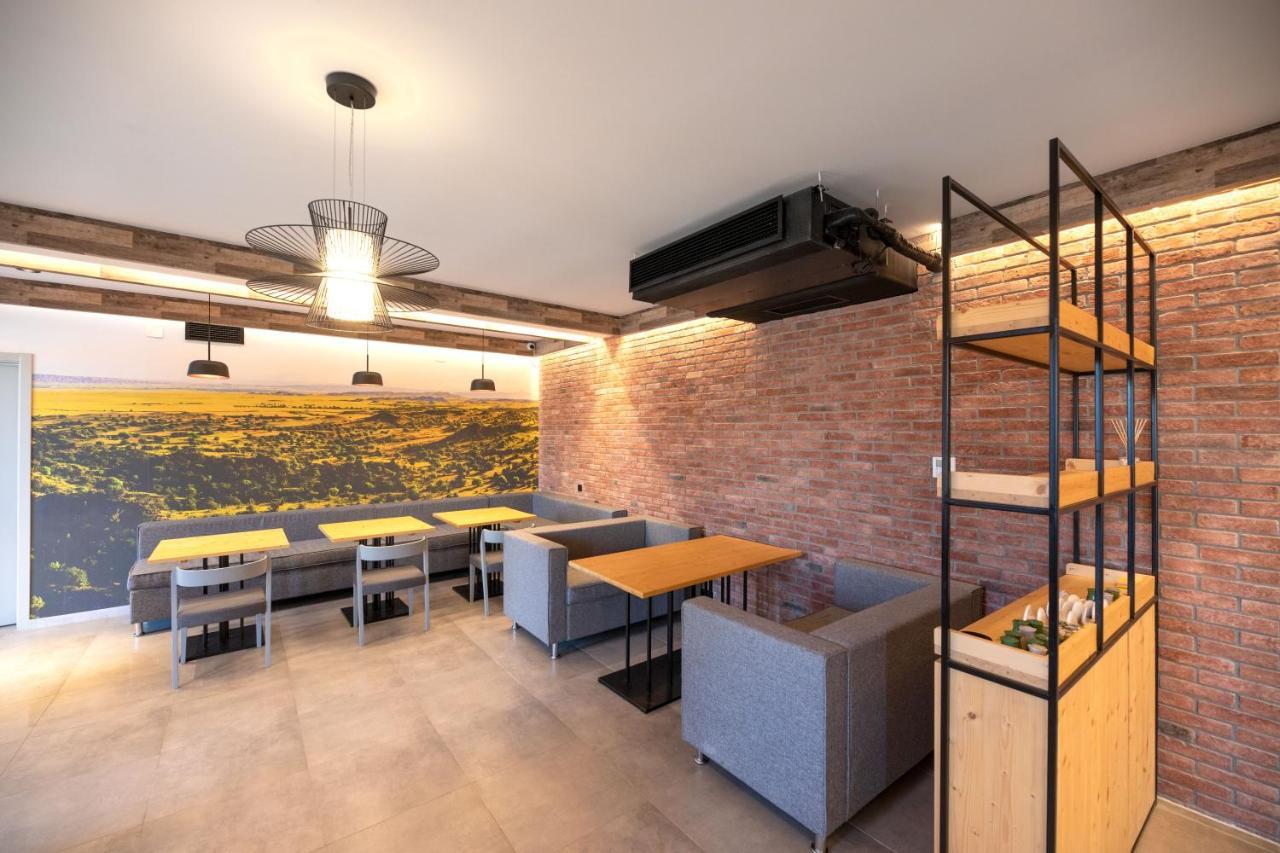 Hotel Takara Dedoplis Tskaro Экстерьер фото